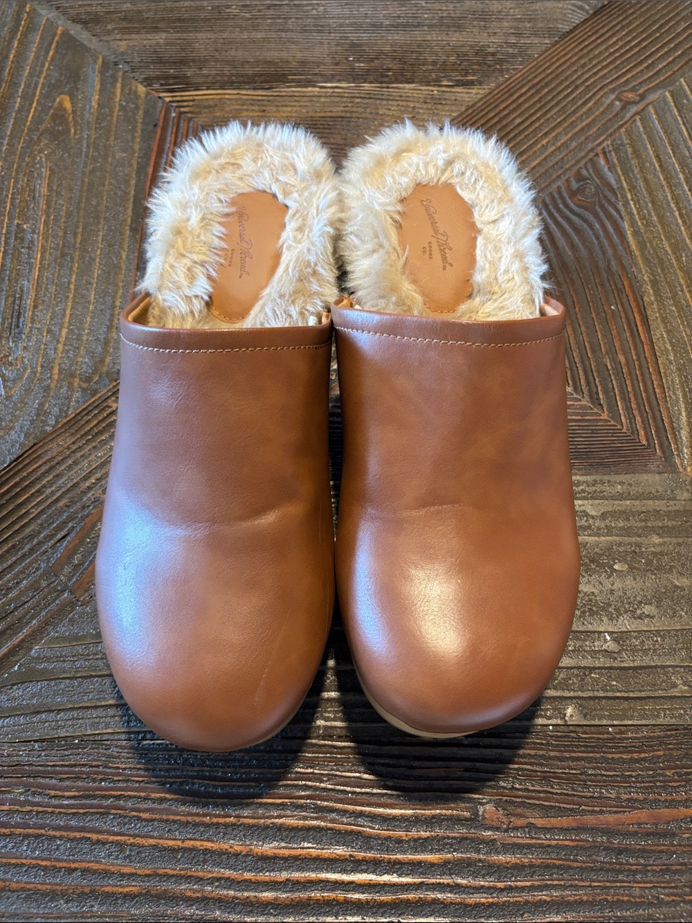 Universal Thread Brown Faux-Fur Lined Leather Mules